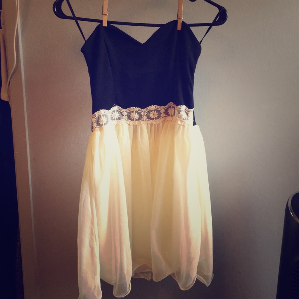 Strapless dress